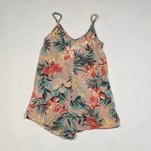 Floral romper with crisscrossed straps